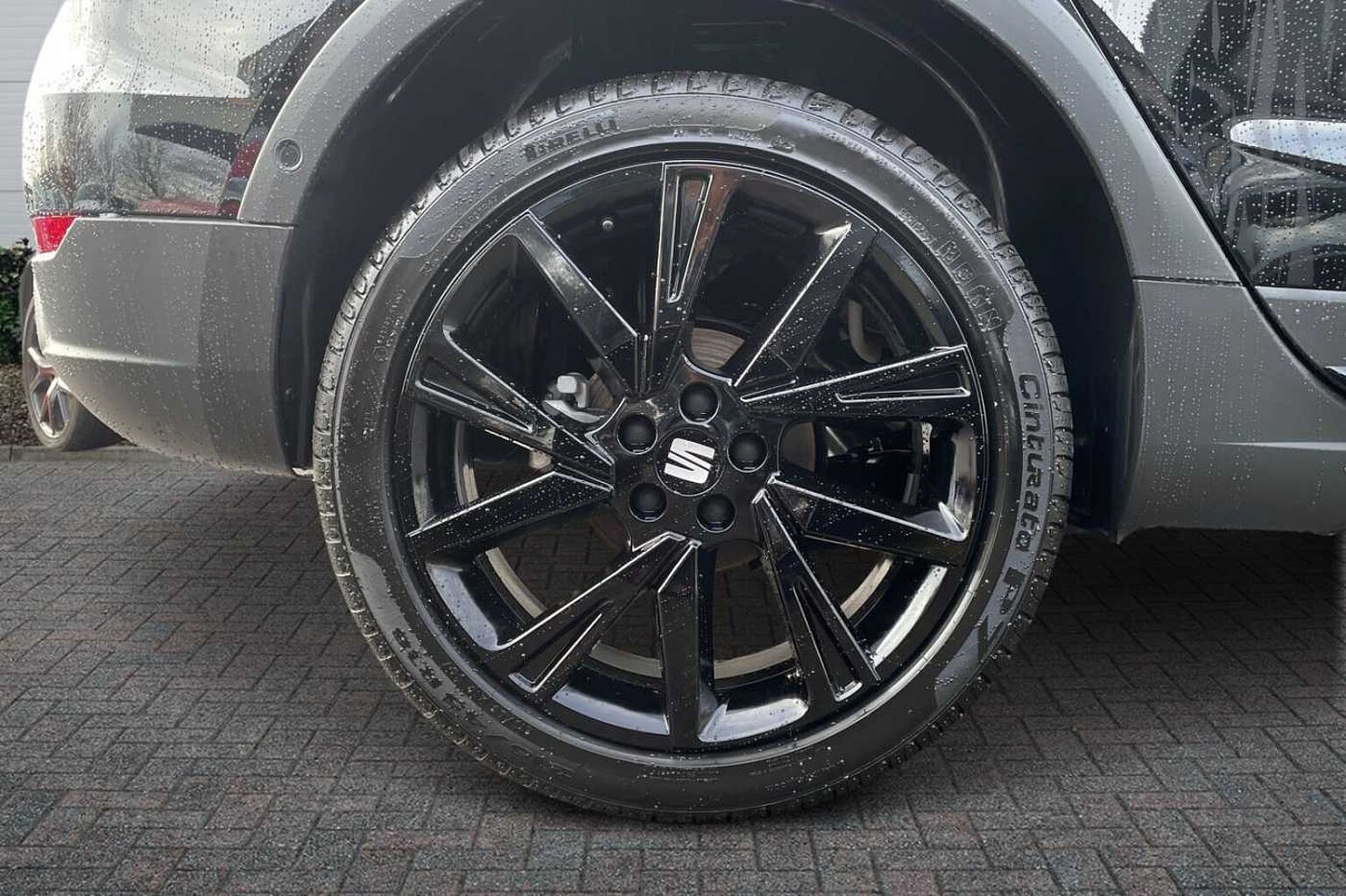 SEAT Arona 1.0 TSI 115 FR Black Edition 5dr*Delivery Miles*