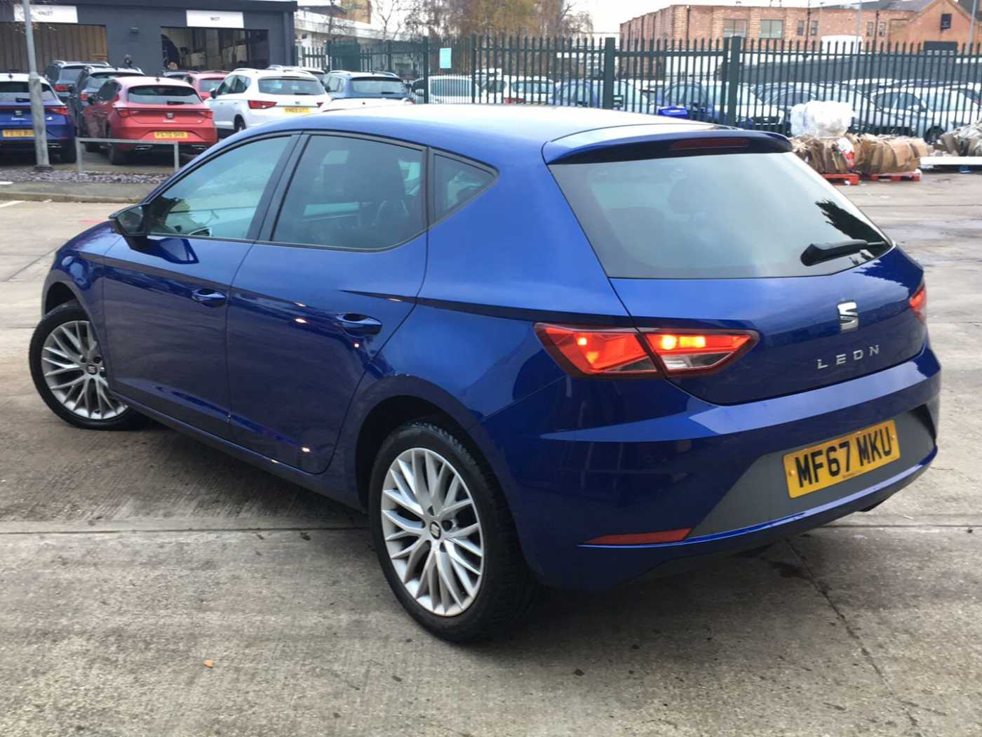 SEAT Leon 5dr (2016) 1.6 TDI SE Dynamic Tech 115PS