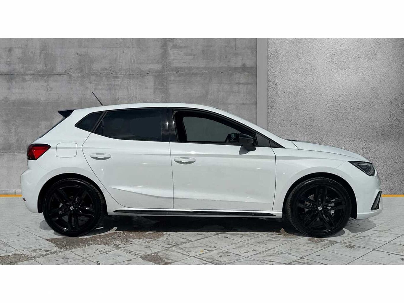 SEAT Ibiza Ibiza 1.0 TSI 115 FR Black Edition 5Dr Hatchback