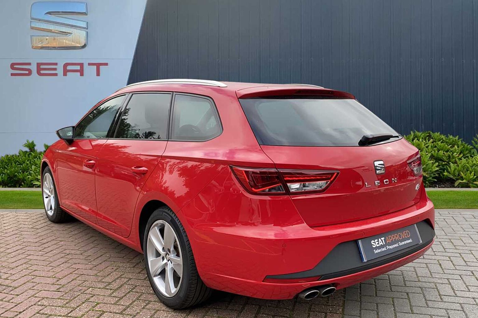 SEAT Leon 2.0 TDI FR Tech (S/S) (184PS) Estate 5Door