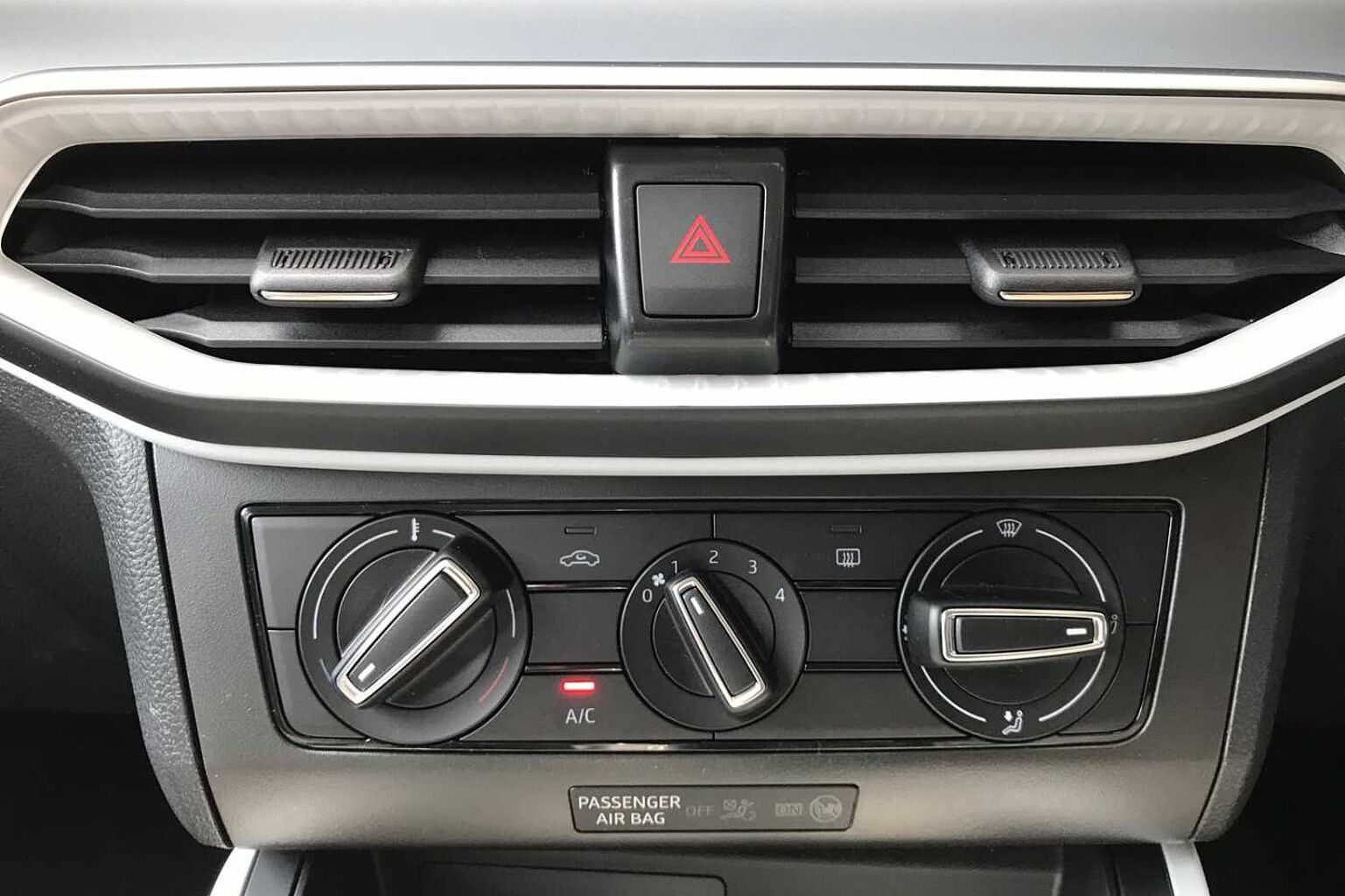 SEAT Arona SE Technology 1.0 TSI Petrol 115 7-speed DSG-auto