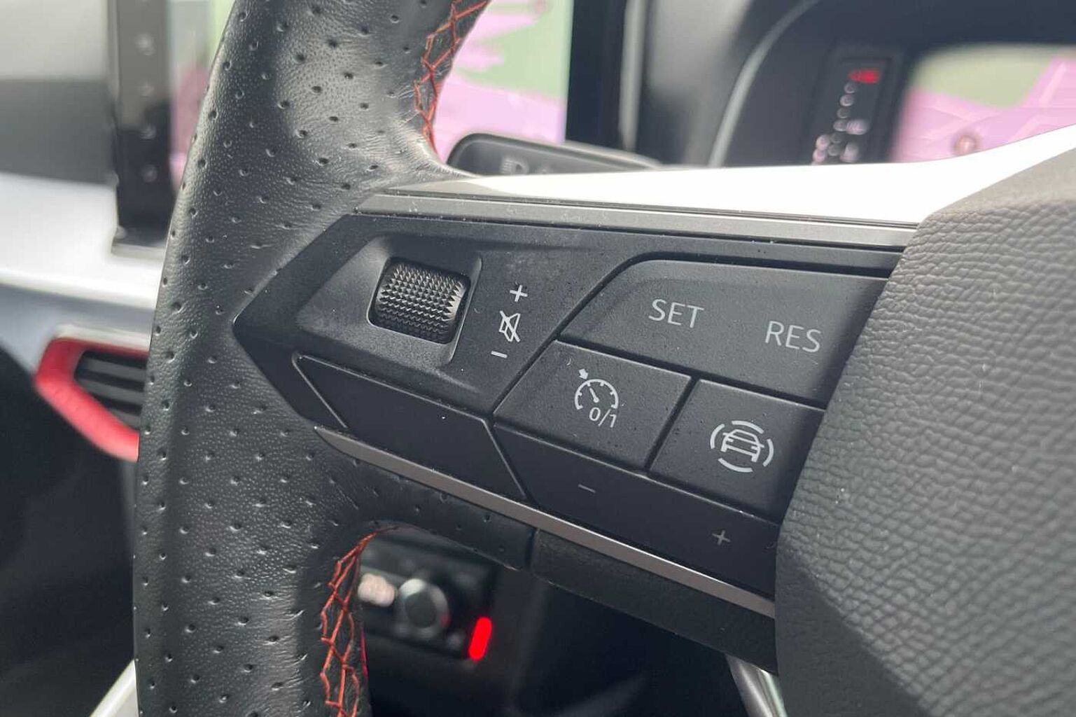 SEAT Arona FR Sport 1.0 TSI Petrol 110 7-speed DSG-auto