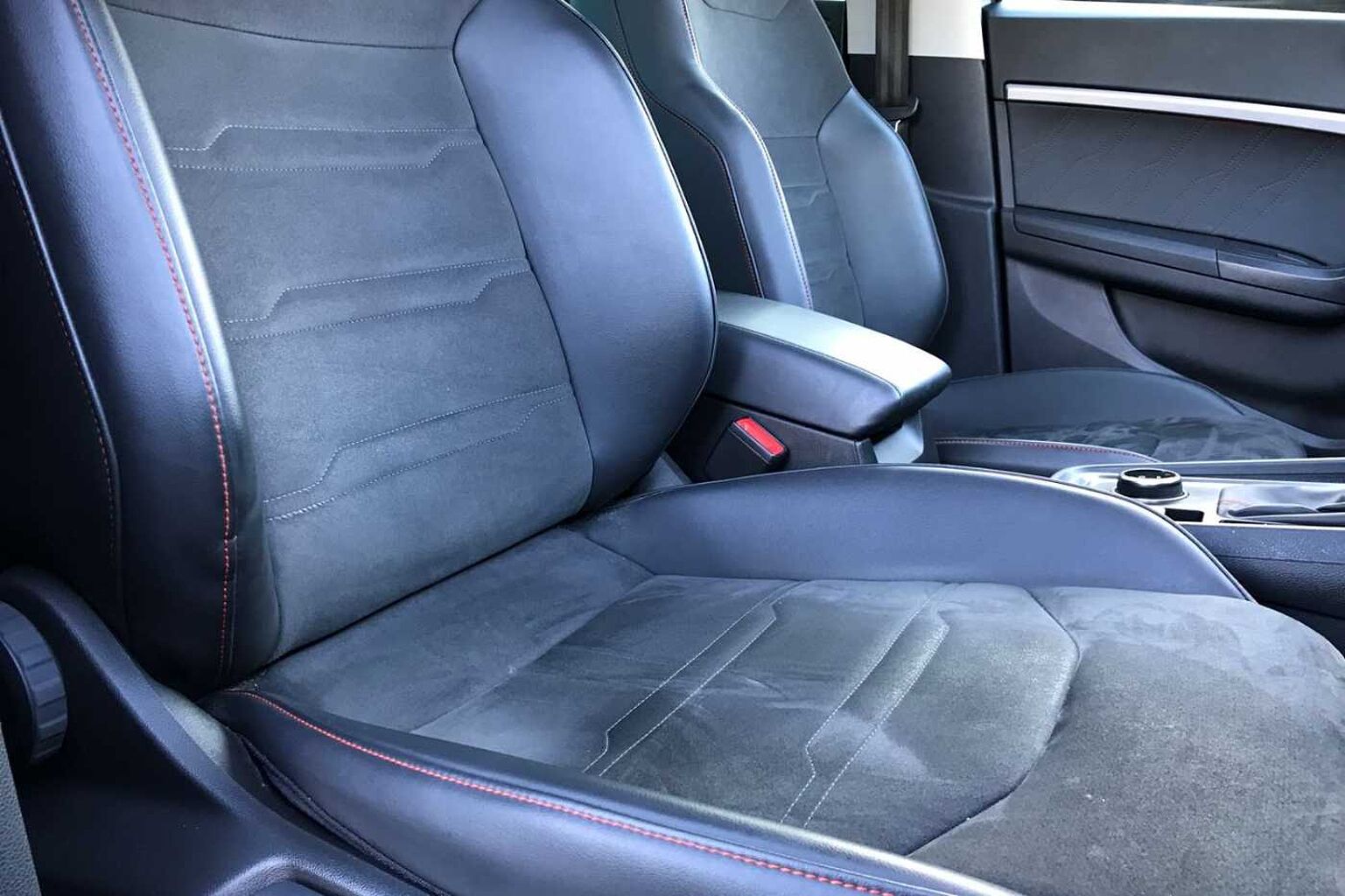 SEAT Ateca FR 1.5 EcoTSI Petrol 150 7-speed DSG-auto