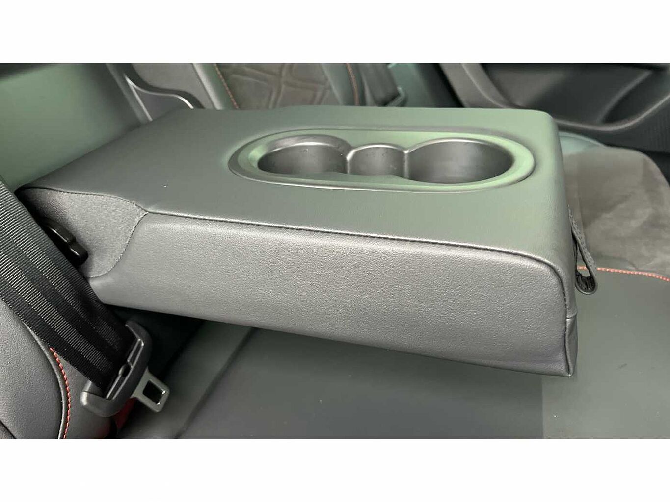 SEAT Leon 1.0 eTSI EVO (110ps) FR Sport DSG