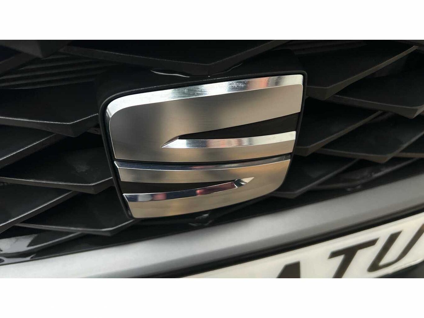 SEAT Leon 1.0 eTSI EVO (110ps) FR Sport DSG