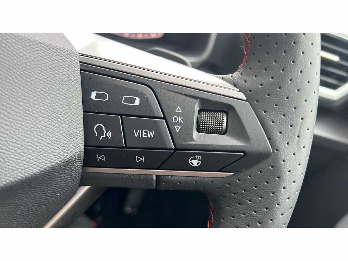 SEAT Leon 1.0 eTSI EVO (110ps) FR Sport DSG