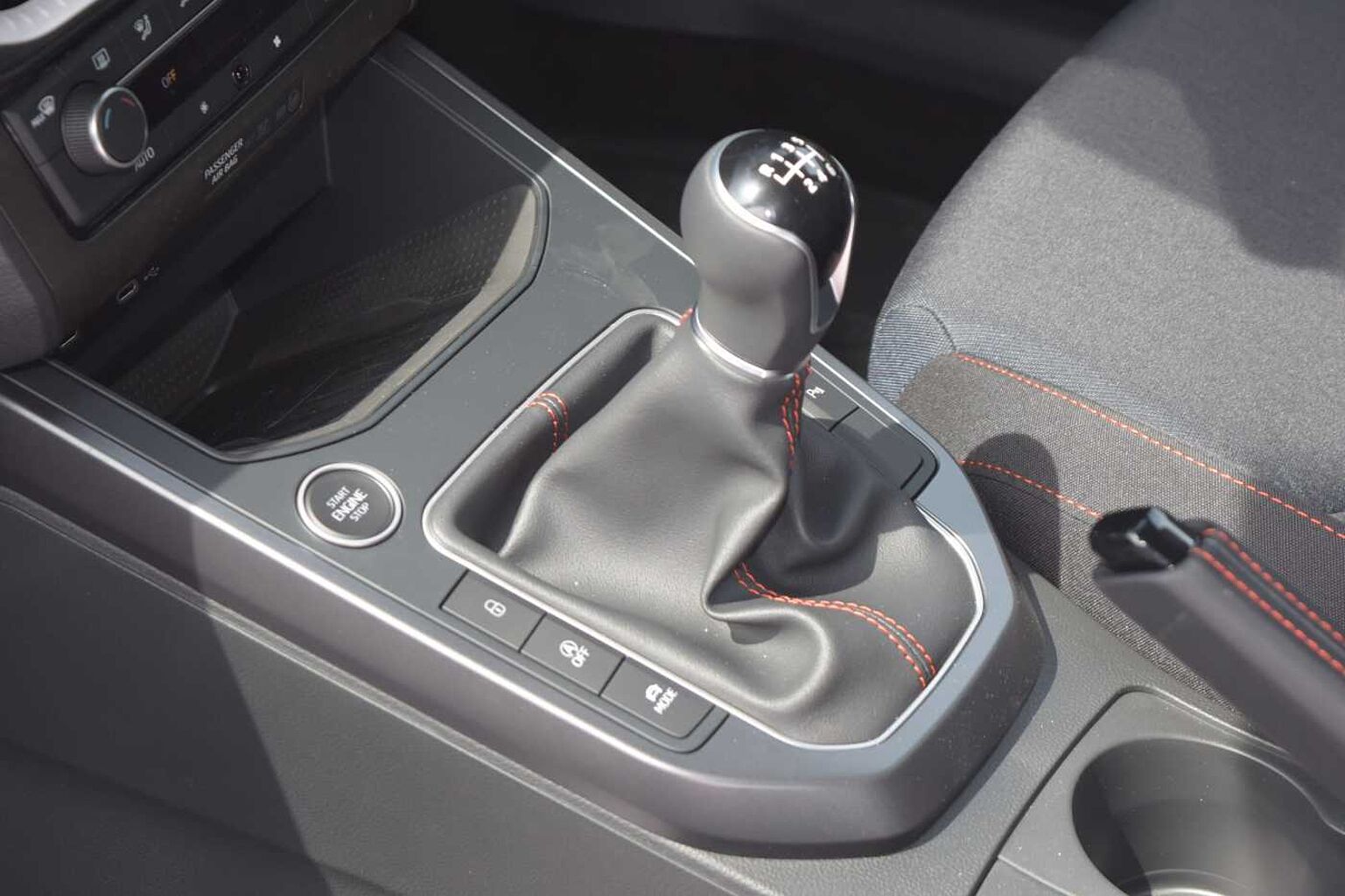 SEAT Arona 1.0 TSI (115ps) FR Limited Edition