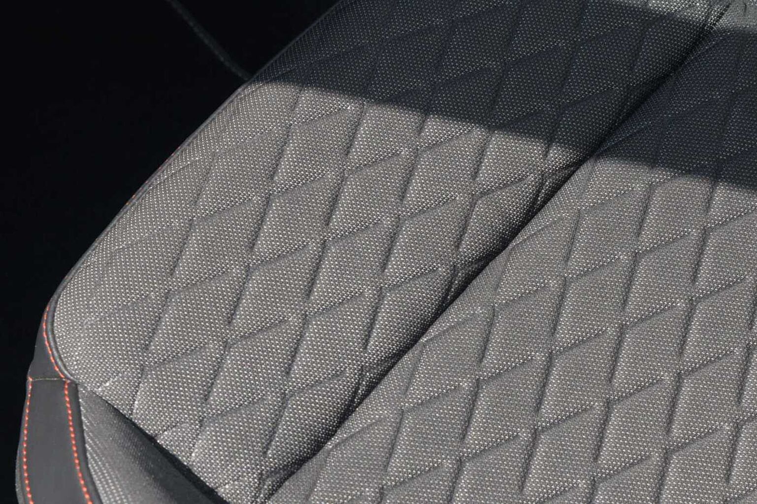 SEAT Leon 1.4 e-HYBRID (204ps) FR DSG