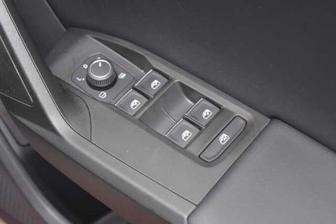 SEAT Leon 1.4 e-HYBRID (204ps) FR DSG