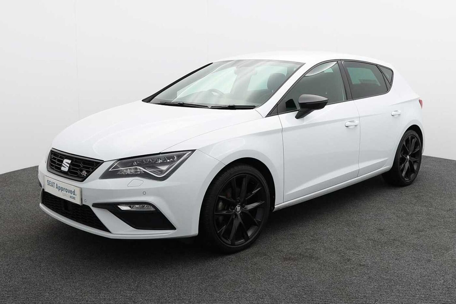 Find A Used White SEAT Leon 1.5 TSI EVO FR Black Edition 150ps in Lincoln :  SEAT UK