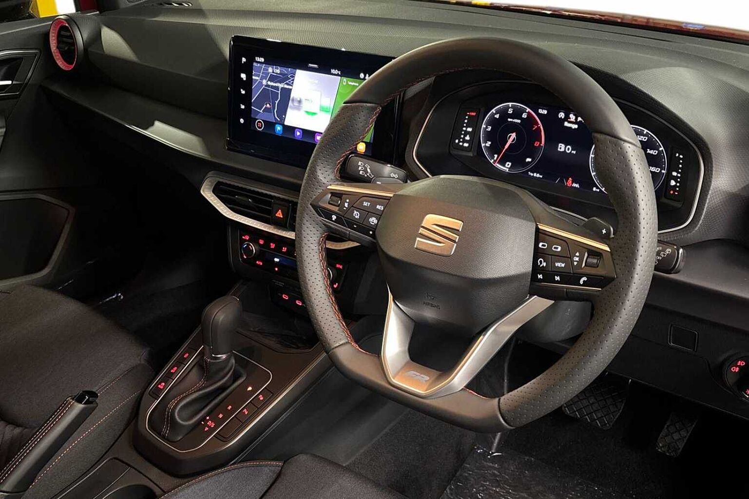 SEAT Arona 1.5 TSI 150 FR Black Edition 5dr DSG *Delivery Miles*