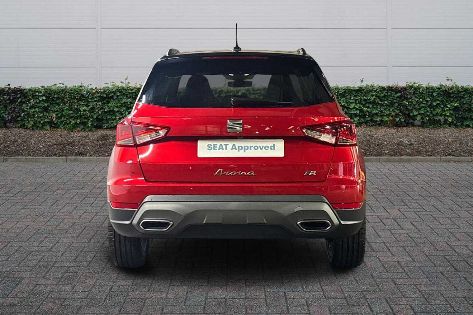 SEAT Arona 1.5 TSI 150 FR Black Edition 5dr DSG *Delivery Miles*