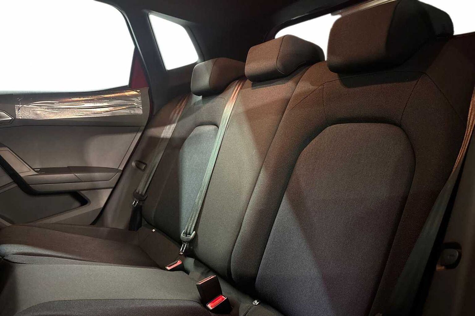 SEAT Arona 1.5 TSI 150 FR Black Edition 5dr DSG *Delivery Miles*