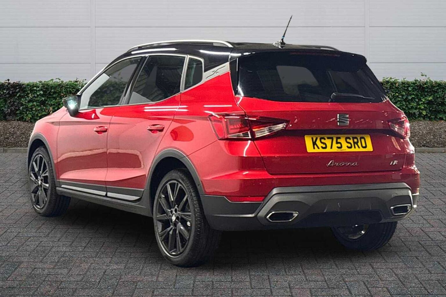 SEAT Arona 1.0 TSI 115 FR Black Edition 5dr *Delivery Miles*