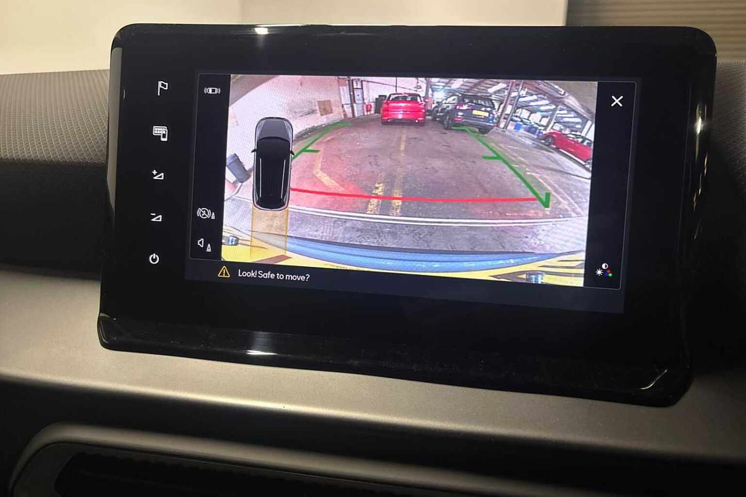 SEAT Arona 1.0 TSI 115 FR Black Edition 5dr DSG *Sparewheel* *Delivery Miles*