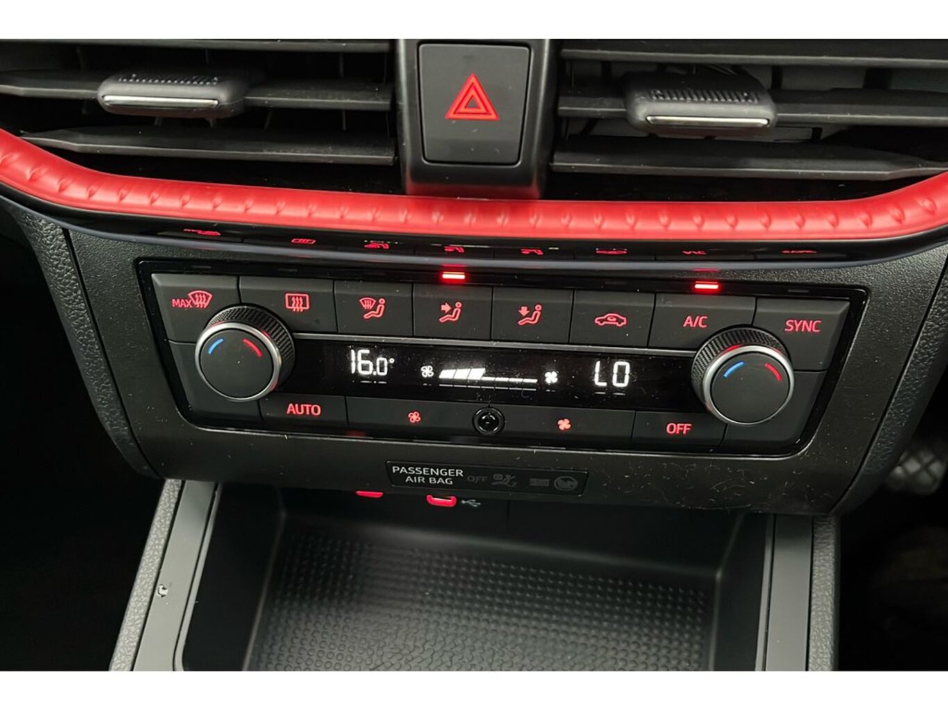 SEAT Ibiza FR 1.0 TSI Petrol 95 5-speed manual