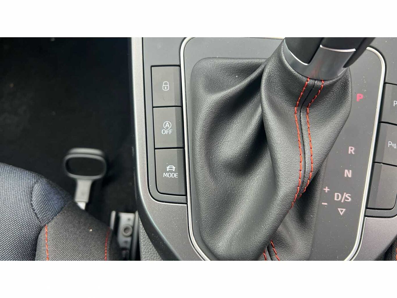 SEAT Arona Seat Arona Hatchback 1.0 TSI 115 FR Black Edition 5dr DSG