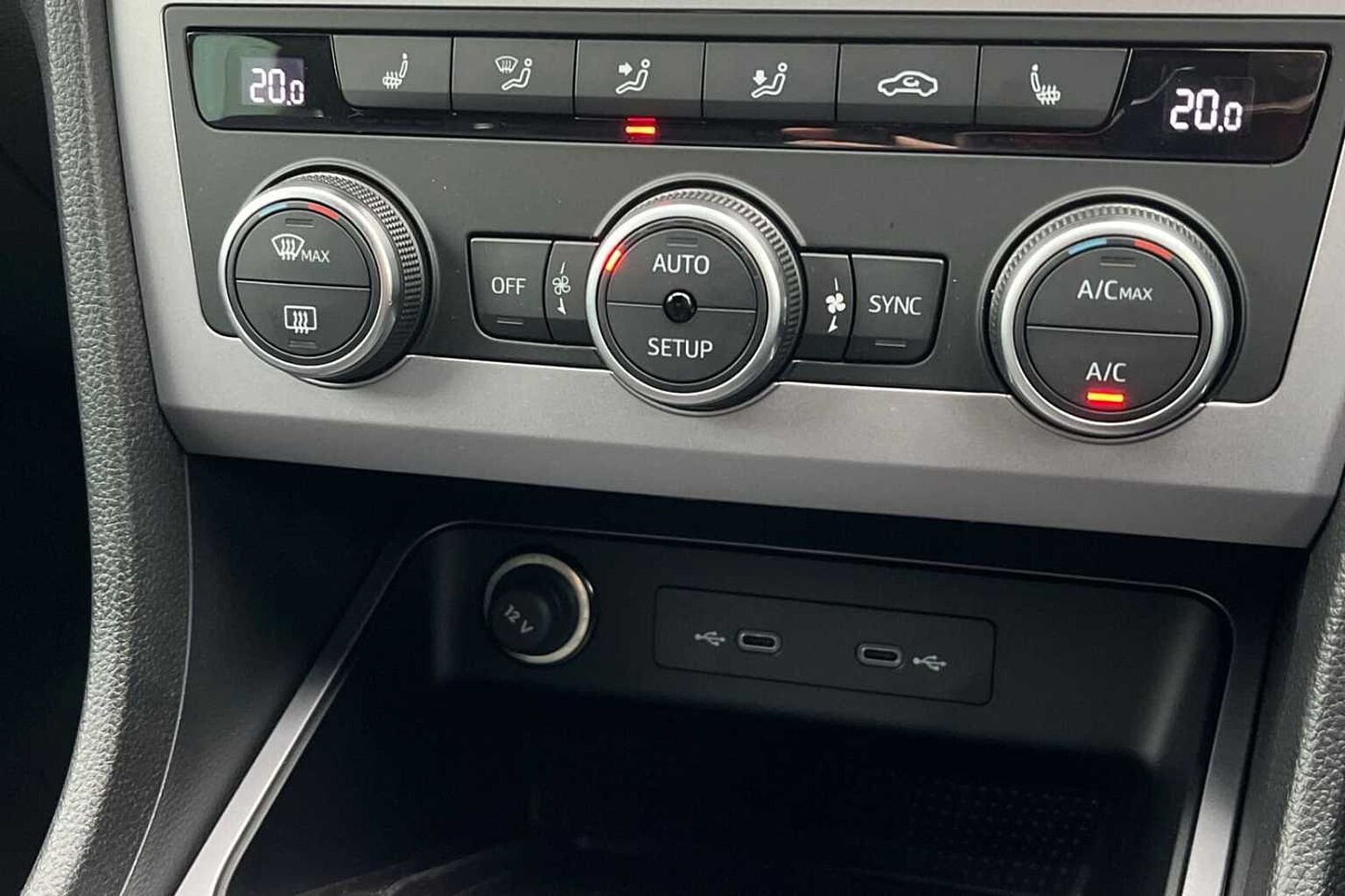 SEAT Ateca 1.5 TSI EVO FR Black Edition 5dr